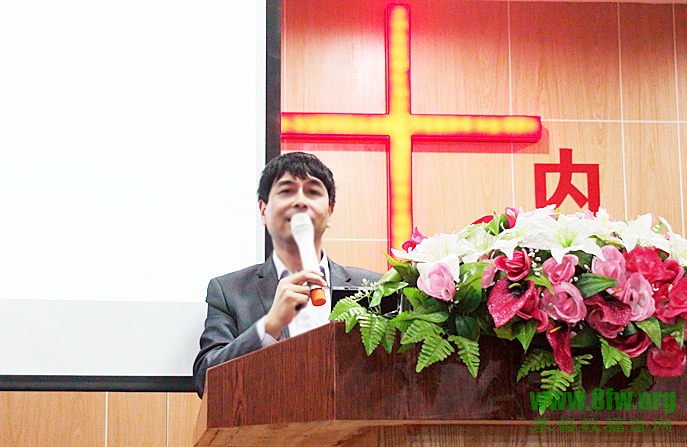 重踏属灵的路征