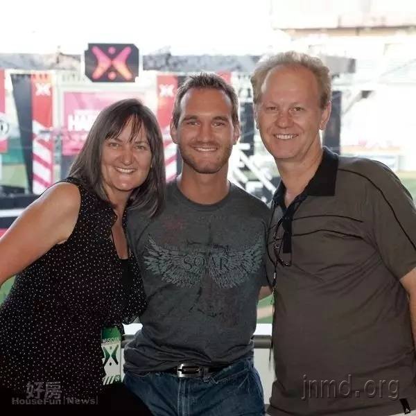 父母的爱托起力克