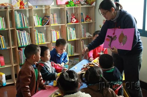 一个家庭离开上海到湘西的逆流而上