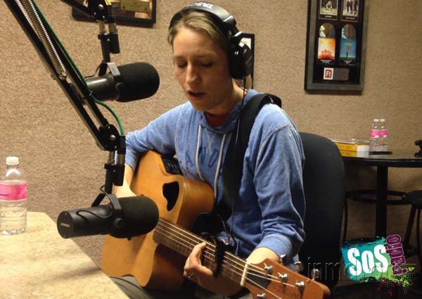 劳拉&middot;斯多莉