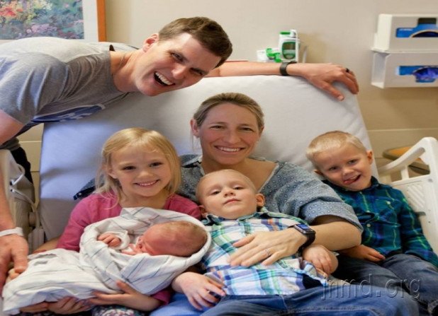 歌手的祝福，从蜜月冲进急救室开始