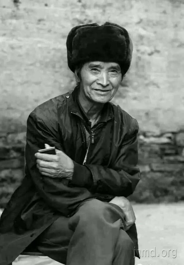 邓干 传道人  82岁