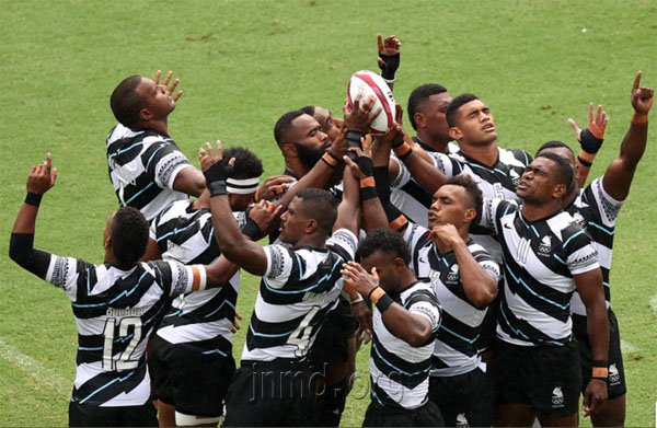 斐济七人橄榄球队夺冠，